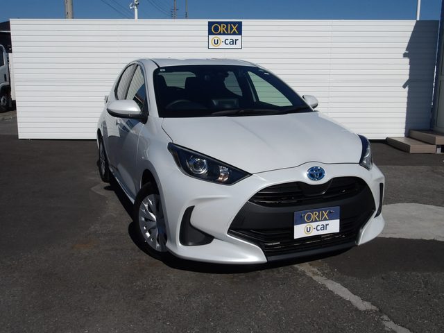 ヤリス　ハイブリッド　Ｘ