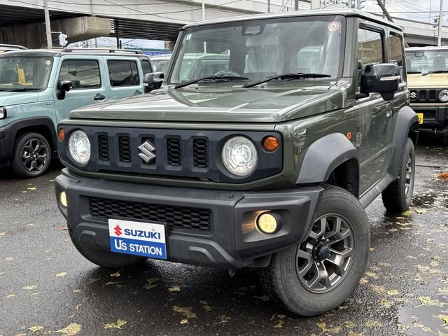 ジムニーシエラ　ＪＣ　５速マニュアル車　☆純正ナビ・バッ