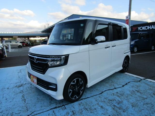 Ｎ　ＢＯＸ　カスタム　４ＷＤ　Ｇ　Ｌ　ホンダセンシング