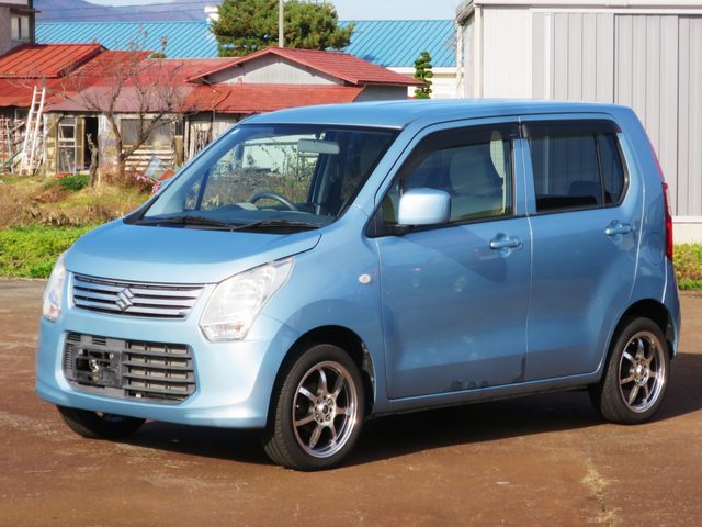 ワゴンＲ　４ＷＤ　ＦＸ　ＣＤ　　キーレス　オートＡＣ