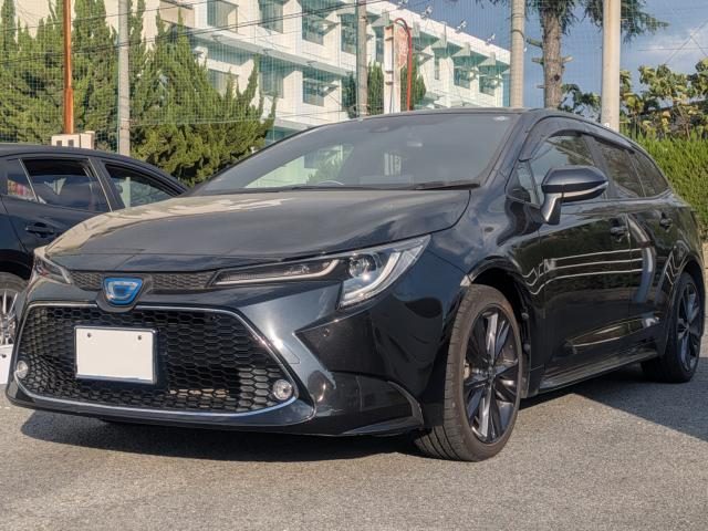 カローラ　ツーリング　ハイブリッド　Ｗ×Ｂ