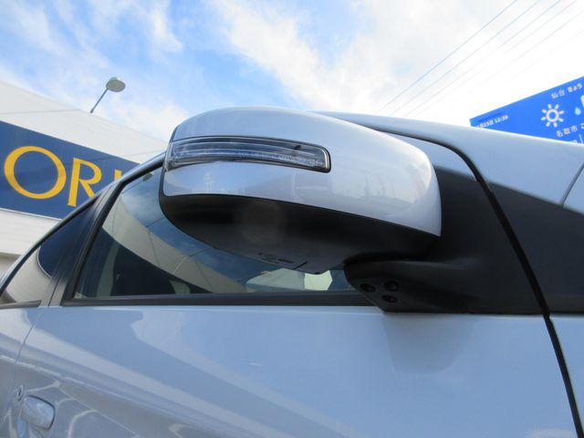 車両画像14