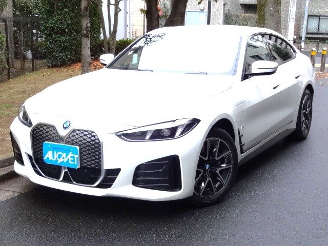 ｉ４　ｅＤｒｉｖｅ４０　Ｍスポーツ