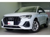 アウディ Ｑ３ ３５　ＴＦＳＩ　Ｓライン