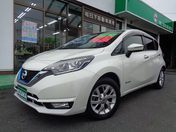 日産 ノート ｅ－ＰＯＷＥＲ　メダリスト