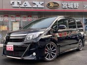 トヨタ ノア Ｓｉ　Ｇ’ｓ　１０インチフルセグナビ／両