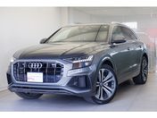 アウディ Ｑ８ ５５ＴＦＳＩクワトロデビューパケＳライン