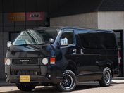 トヨタ ハイエースバン　４ＷＤ スーパーＧＬ