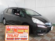 ホンダ フィット　シャトル　ハイブリッド ナビプレミアムセレクション