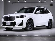 ＢＭＷ ｉＸ１ ｅＤｒｉｖｅ２０　Ｍスポーツ