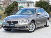 ＢＭＷ ３シリーズ　セダン ３２０ｉ　ラグジュアリー