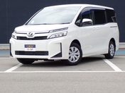 トヨタ ヴォクシー Ｘ
