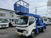 日野自動車 デュトロ １１．９ｍ高所作業車　５速ＭＴ