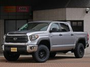 輸入　トヨタ タンドラ　４ＷＤ クルーマックス　ＳＲ５