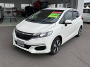 ホンダ フィット　ハイブリッド Ｆ