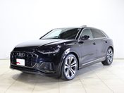 アウディ Ｑ８ ５５　ＴＦＳＩ　クワトロ　Ｓライン