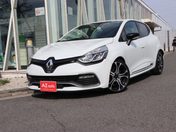 ルノー ルーテシア ルノースポール　トロフィー