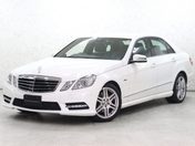 メルセデスベンツ Ｅクラス　セダン Ｅ３００　ＢエフィシェアバンＧリミテッド