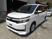 トヨタ ヴォクシー　ハイブリッド Ｖ
