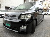 トヨタ ヴォクシー ＺＳ　煌２