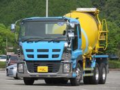 いすゞ ギガ ９．９ｔ　コンクリートミキサー