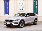 ボルボ Ｖ６０　クロスカントリー アルティメット　Ｂ５　ＡＷＤ