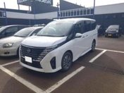 日産 セレナ ハイウェイスター　Ｖ　Ｖセレクション