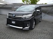 トヨタ ヴォクシー ハイブリッドＺＳ　煌ＩＩ　純正９インチナ
