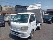 ダイハツ ハイゼットダンプ　４ＷＤ ベースグレード