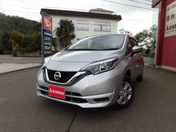 日産 ノート　４ＷＤ Ｘ　ＦＯＵＲ