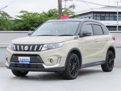 スズキ エスクード　４ＷＤ １．４ターボ　２型　ナビ　バックカメラ　