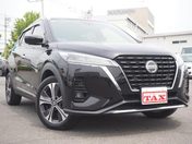 日産 キックス Ｘ　ワンオーナー　禁煙車　純正ナビ　エマ