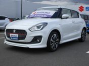 スズキ スイフト ＨＹＢＲＩＤ　ＲＳ　ＺＣ５３Ｓ．ＺＤ５３