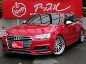 アウディ Ａ４ ２．０ＴＦＳＩ　スポーツ　Ｓラインパッケ