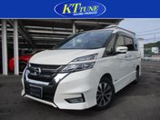日産 セレナ　Ｓハイブリッド ハイウェイスター