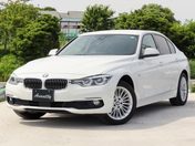 ＢＭＷ ３シリーズ　セダン ３２０ｉ　ラグジュアリー