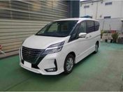 日産 セレナ　Ｓハイブリッド　４ＷＤ ハイウェイスター　Ｖ