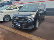 トヨタ ノア　４ＷＤ Ｘ