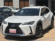 レクサス ＵＸ２５０ｈ ２５０ｈ　バージョンＣ　１オーナー　パノ