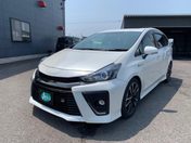 トヨタ プリウス　アルファ Ｓ　ツーリングセレクション　ＧＲスポーツ