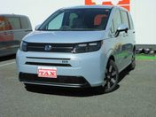 ホンダ フリード　ｅ：ＨＥＶ １．５　ｅ：ＨＥＶ　エアー　ＥＸ　６人乗