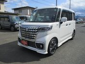 スズキ スペーシア　カスタム　４ＷＤ カスタム　ＨＹＢＲＩＤ　ＸＳ　３型　４Ｗ
