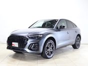 アウディ Ｑ５　スポーツバック ４０　ＴＤＩ　クワトロ　Ｓライン