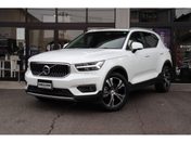 ボルボ ＸＣ４０ Ｂ４　ＡＷＤ　インスクリプション