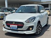 スズキ スイフト　４ＷＤ ハイブリッドＲＳ　４ＷＤ　☆ナビ・バック