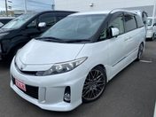 トヨタ エスティマ アエラス　プレミアムエディション　７イン
