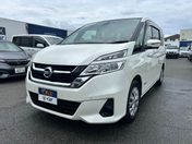 日産 セレナ　Ｓハイブリッド Ｘ　Ｖセレクション