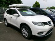 日産 エクストレイル　ハイブリッド　４ＷＤ ２０Ｘエマージェンシーブレーキパッケージ
