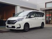 日産 セレナ　Ｓハイブリッド　４ＷＤ ＸＶ