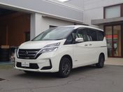日産 セレナ　Ｓハイブリッド　４ＷＤ ＸＶ